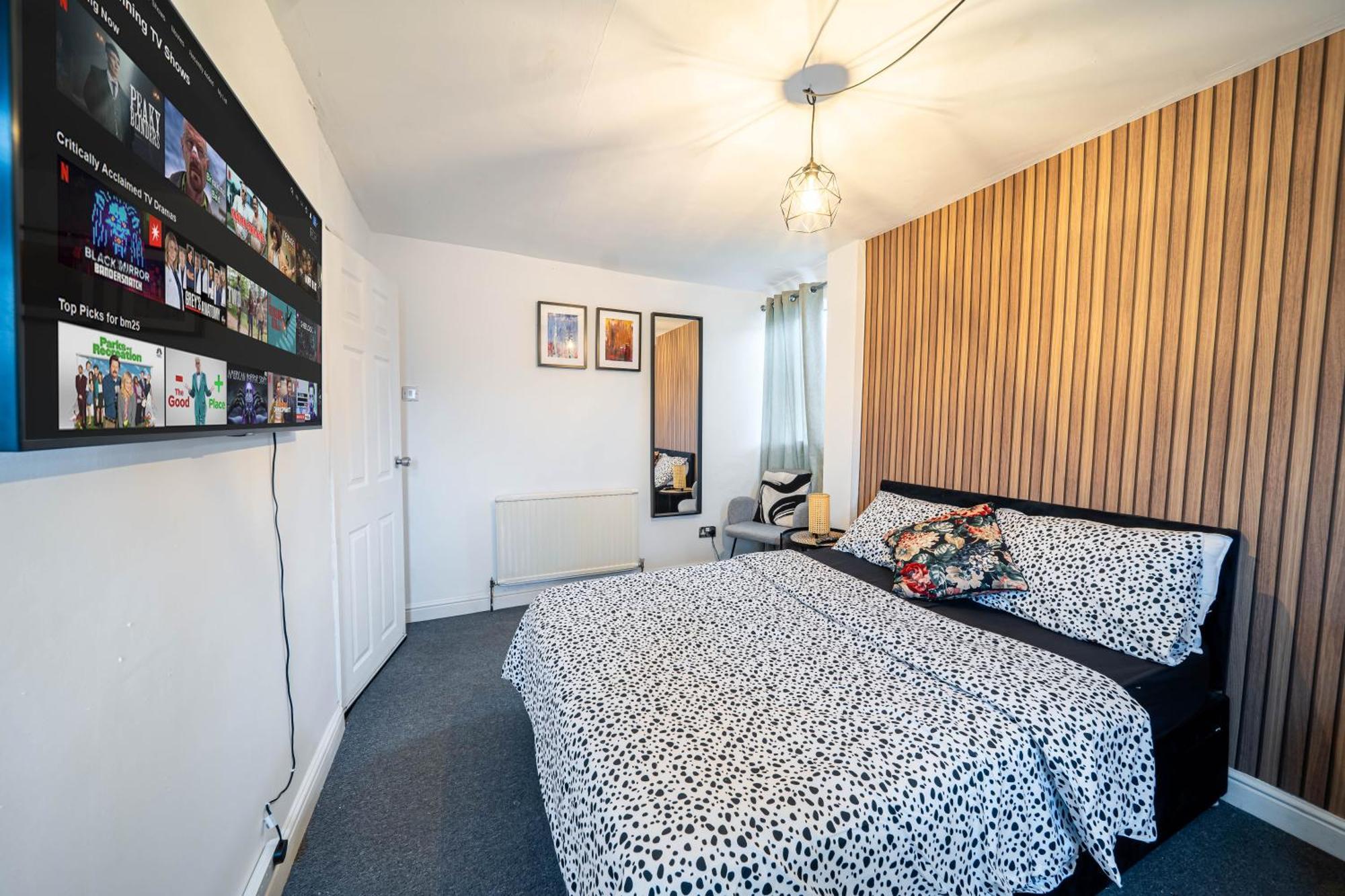Hideaway With Kingsize Bed - Close To Sheffield Centre Homestay Heeley